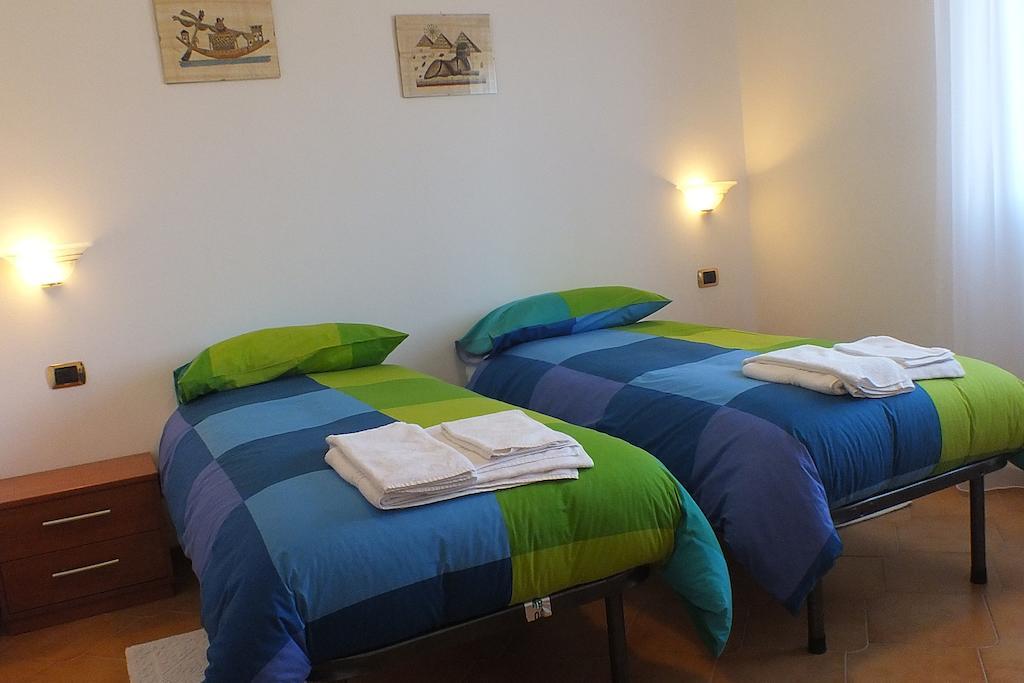 Acero Rosso Apartment Bellagio Room photo